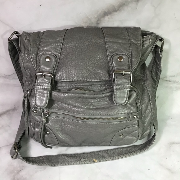 Forever 21 Handbags - ✂️ F21 crossbody bag gray